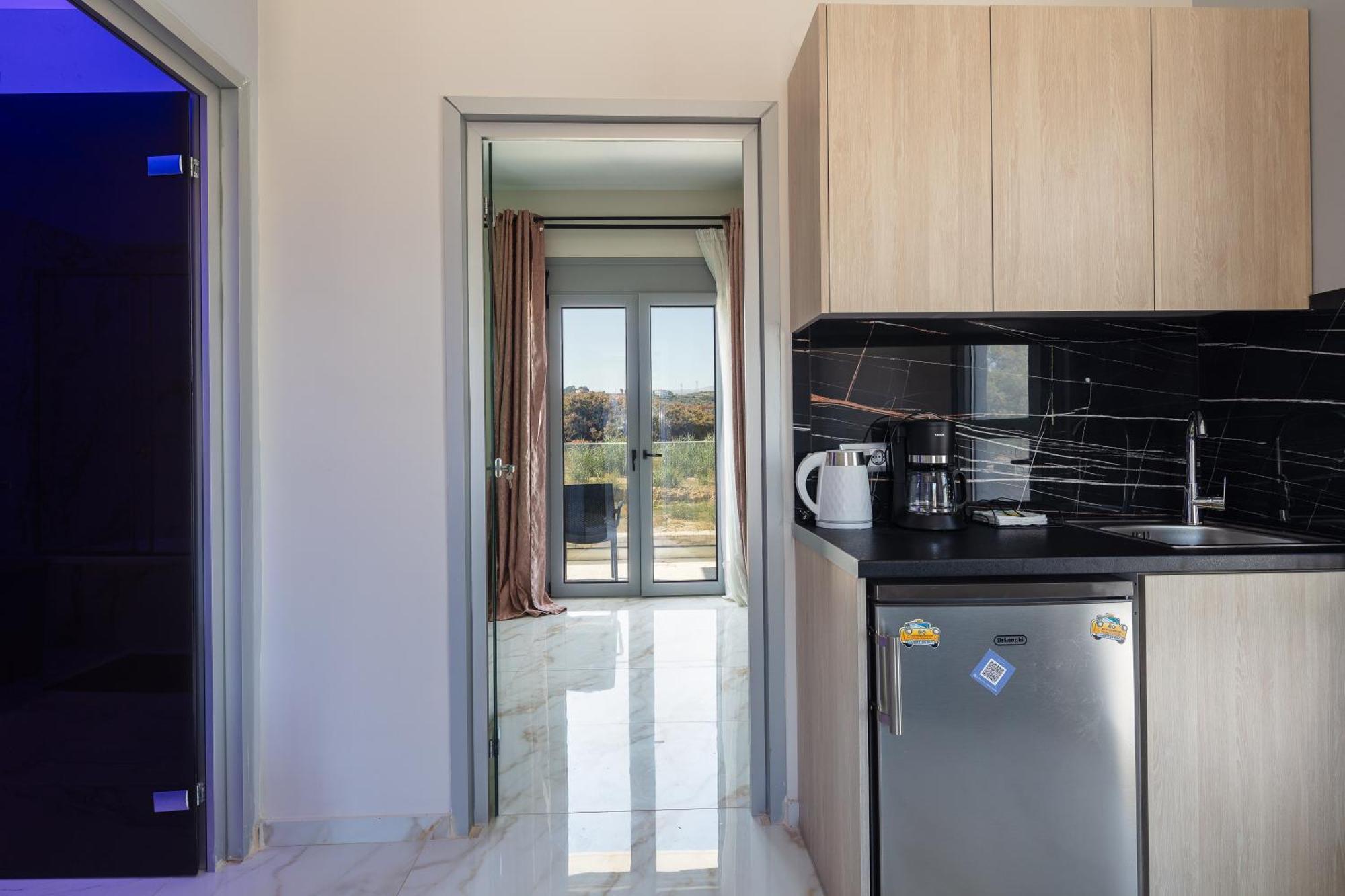 Hotel Iosifina, 80 Metres From Episkopi Beach! Dhrámia Habitación foto
